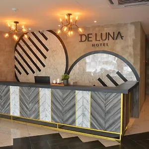 2* 酒店 斯里八打灵德卢纳酒店